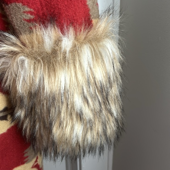 EUC Tasha Polizzi Cardinal Frontier Blanket Coat Sz. XL - Picture 7 of 11